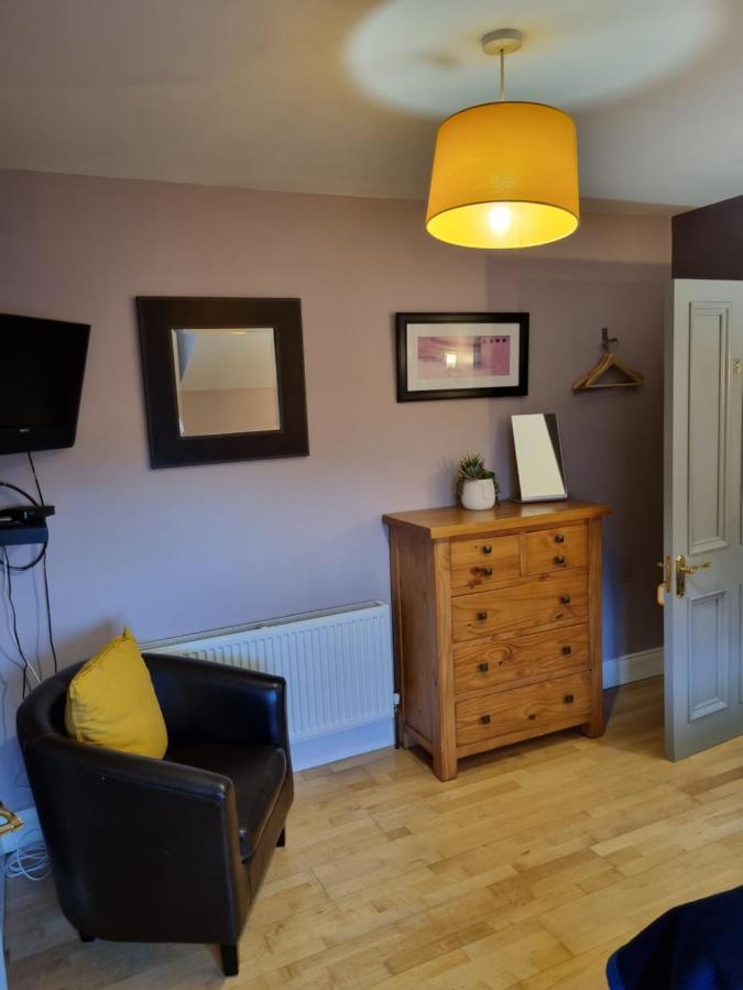 Highfield House Bed And Breakfast Collinstown Collinstown  Bagian luar foto