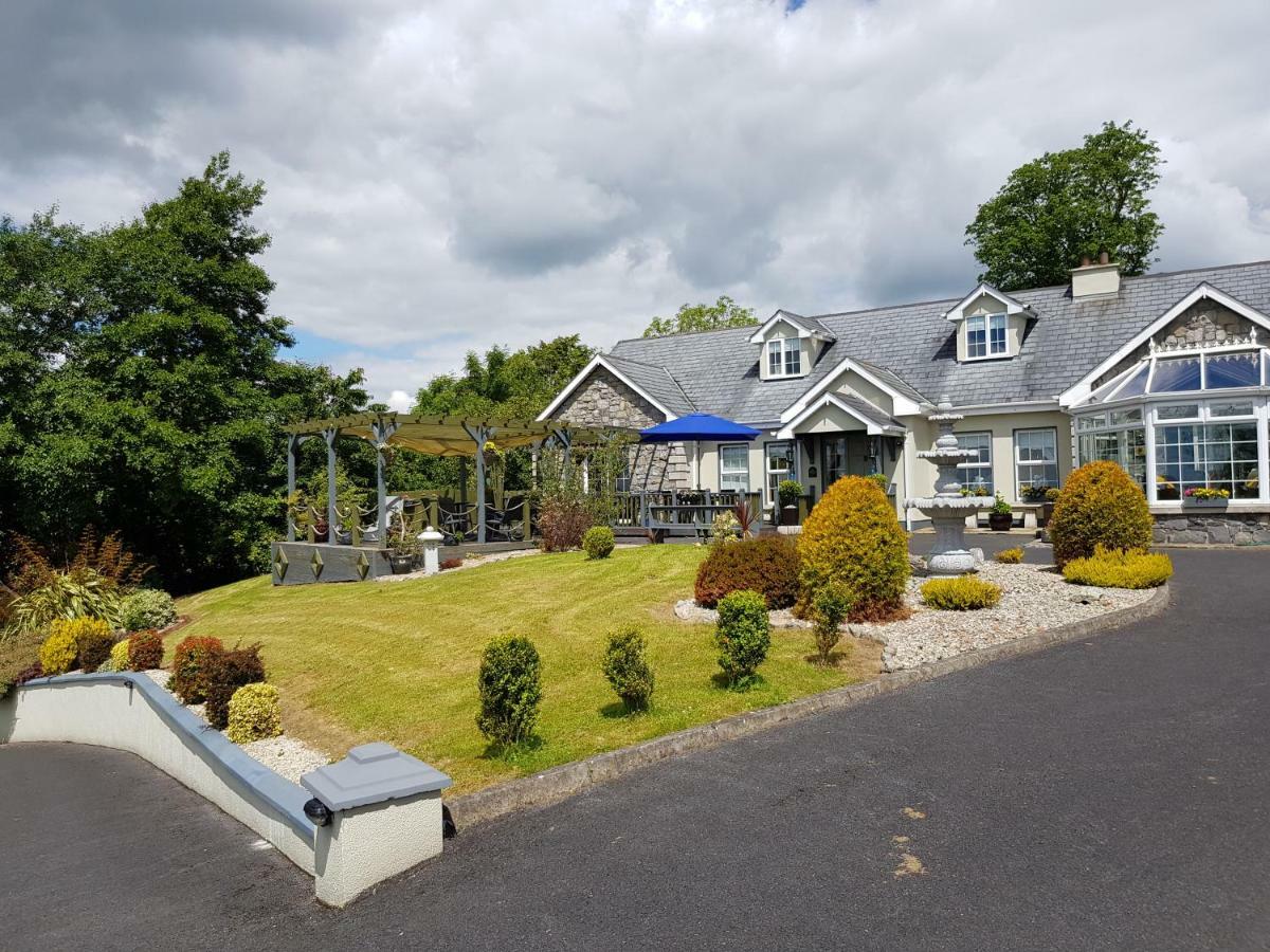 Highfield House Bed And Breakfast Collinstown Collinstown  Bagian luar foto